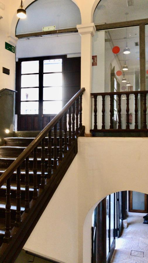 Quartier Leon Hostel Jabalquinto Экстерьер фото