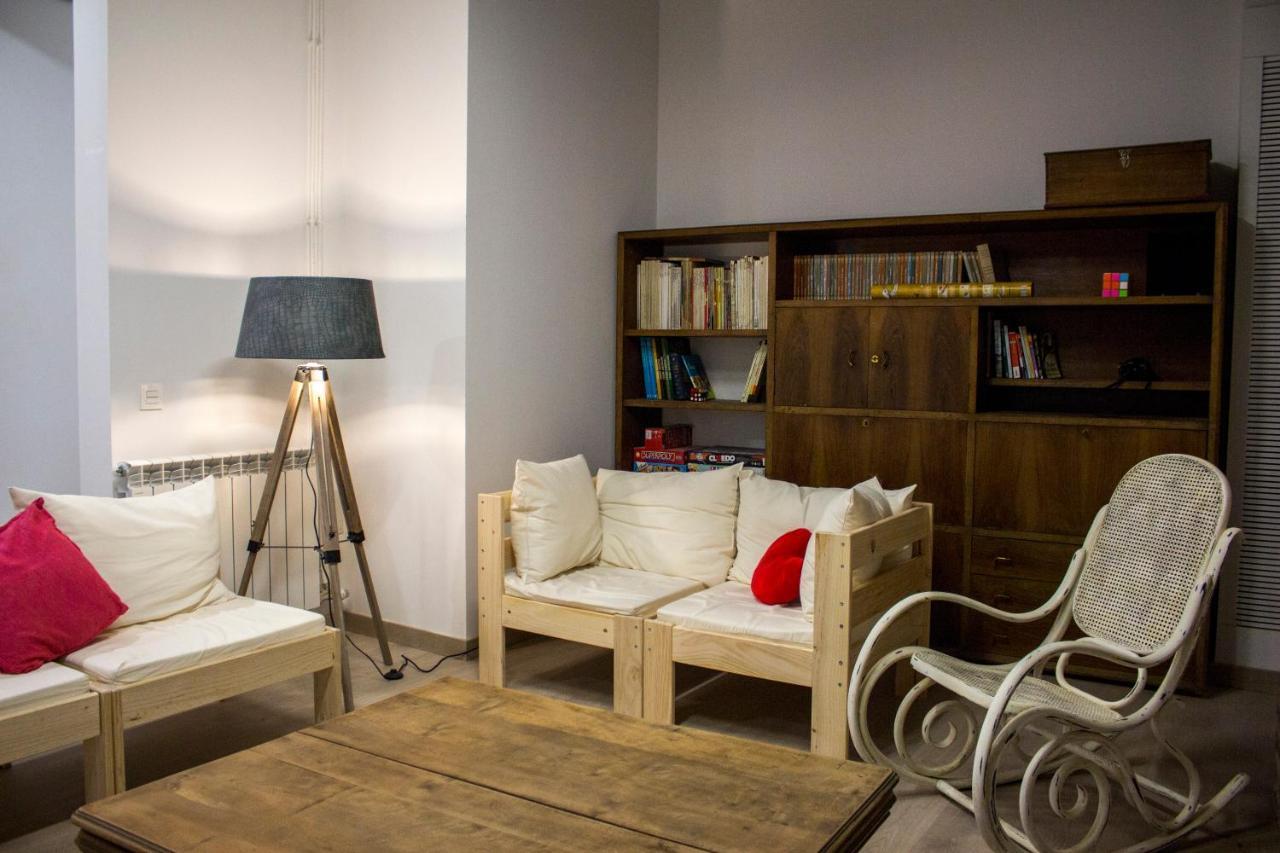 Quartier Leon Hostel Jabalquinto Экстерьер фото