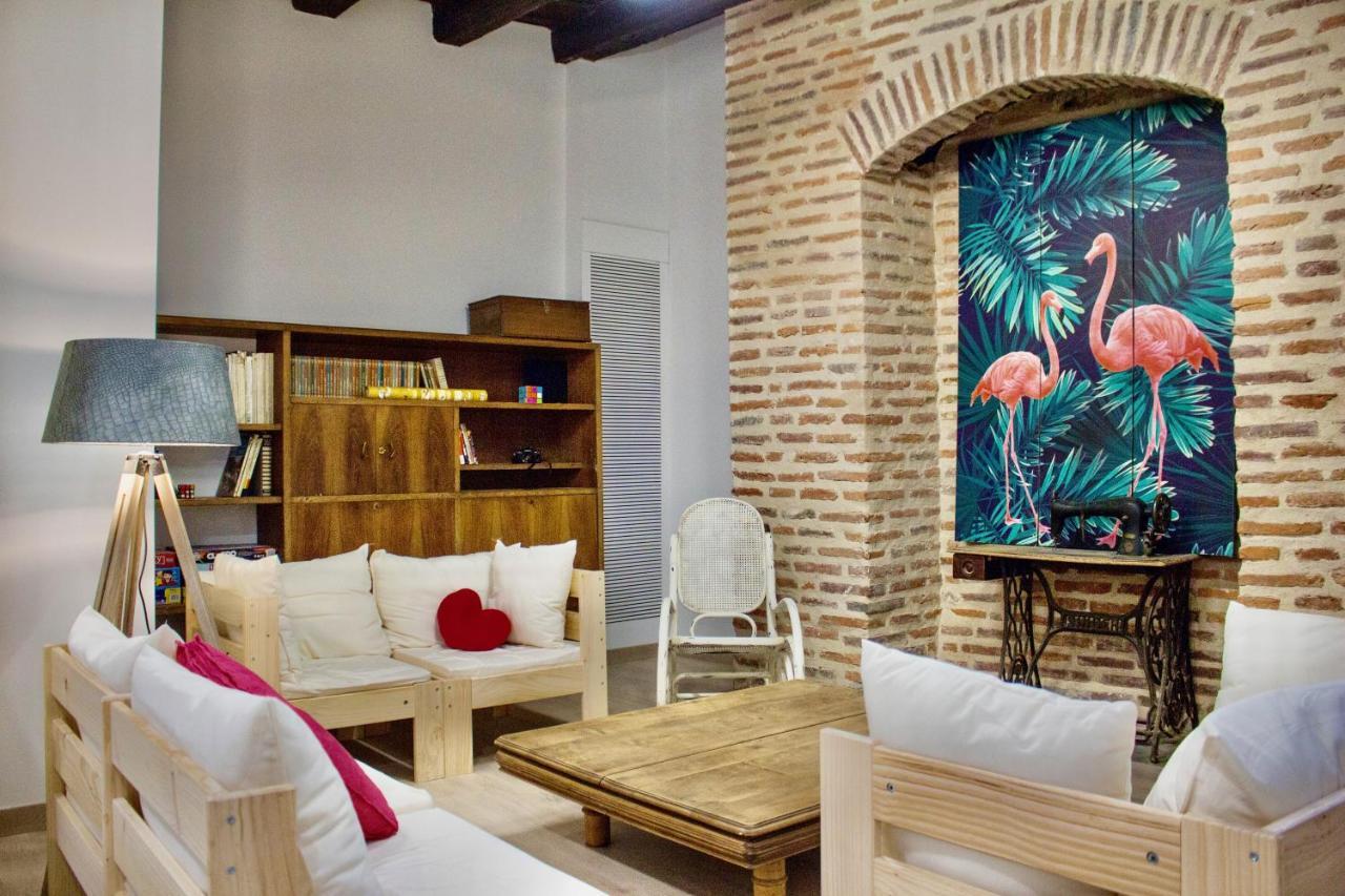 Quartier Leon Hostel Jabalquinto Экстерьер фото
