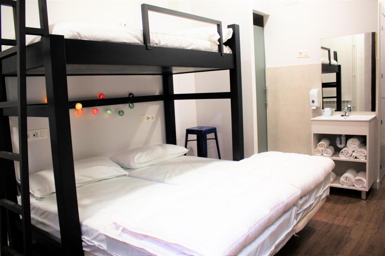 Quartier Leon Hostel Jabalquinto Экстерьер фото